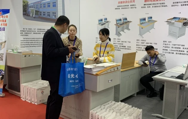 天津博华金属制品厂 控制台在多媒体讲台上的工作应用